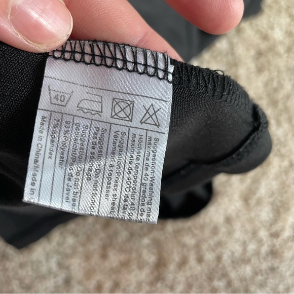 Black Mini Skirt - Size XL - Picture 6 of 6